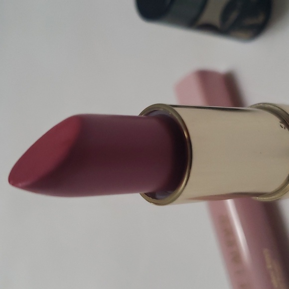 2 Estee Lauder Pure Color Envy Liquid Lip Repair Potion & Lipstick 223 CANDY - Picture 4 of 4